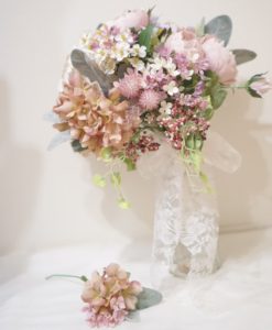 作り方 100均で造花ブーケを可愛く手作り 結婚式や前撮りにおすすめdiy C O R O N E