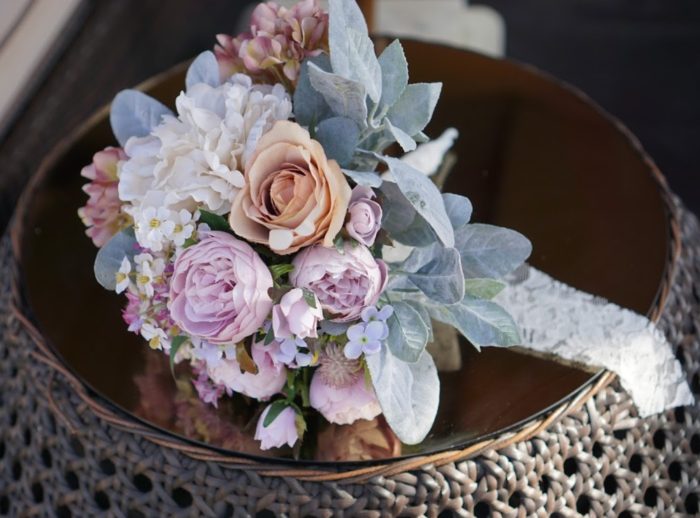 作り方 100均で造花ブーケを可愛く手作り 結婚式や前撮りにおすすめdiy Chao Wedding